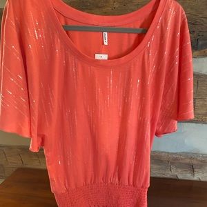 NWT Studio Y Coral S shirt